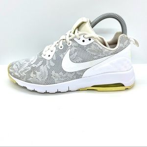 Nike Air Max Motion LW ENG Women's Sneaker Sz 6.5 White/Volt Shoes 902853-100